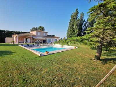 Villa - 151 m² - 6 pièces