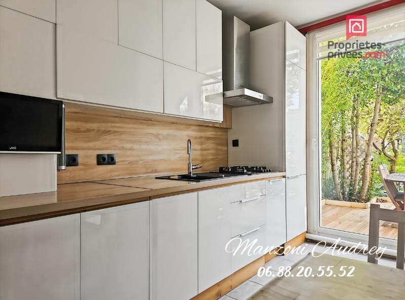 Maison - 115 m² - 6 pièces