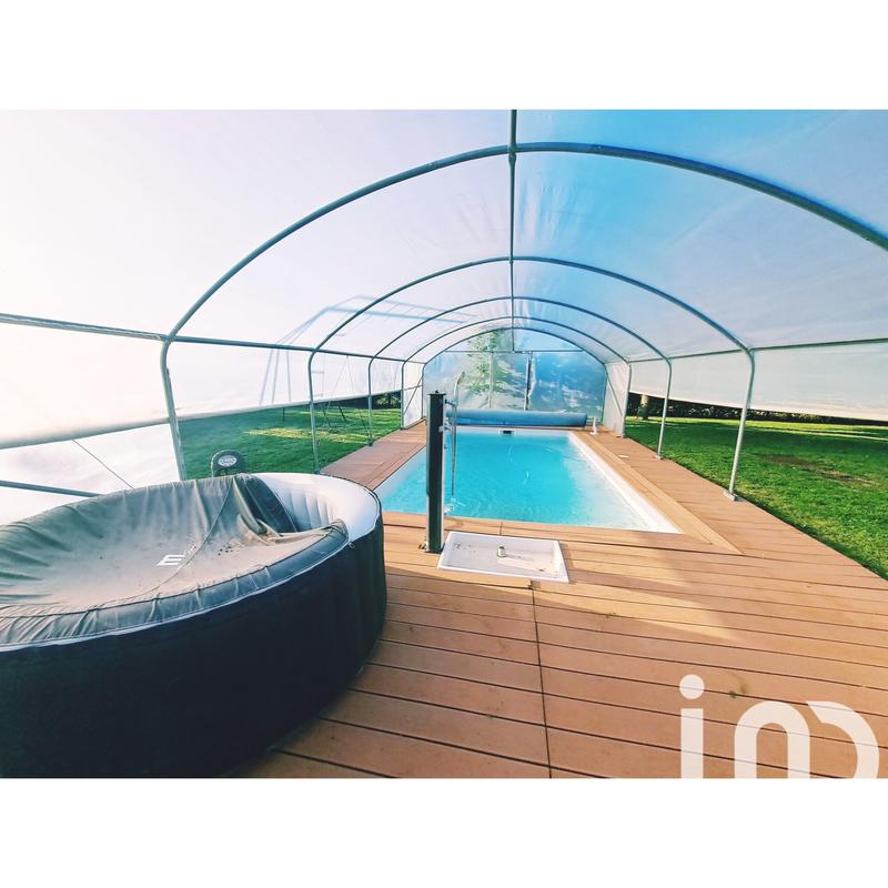 Maison - 160 m² - 8 pièces