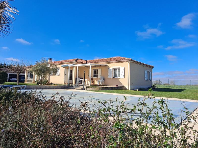 Maison - 135 m² - 5 pièces