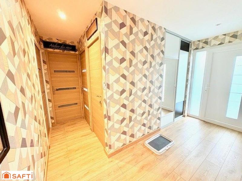 Maison - 90 m² - 5 pièces