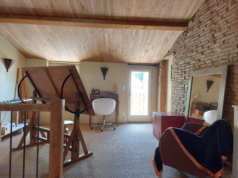 Maison - 200 m² - 7 pièces