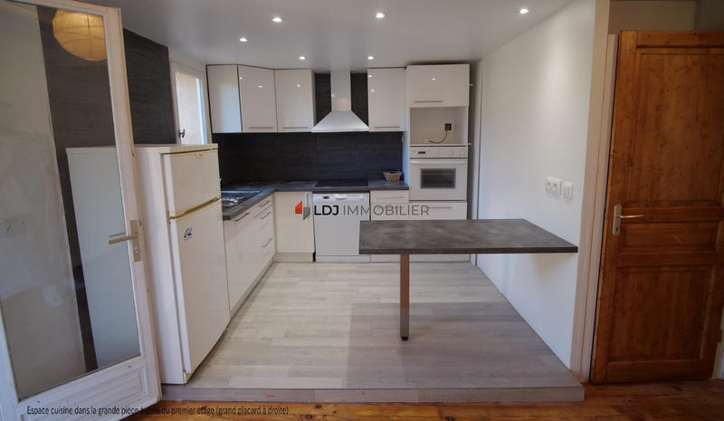 Appartement - 79 m² - 3 pièces