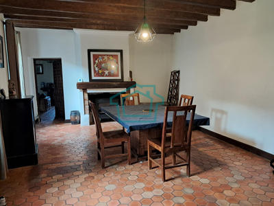 Maison - 140 m² - 6 pièces