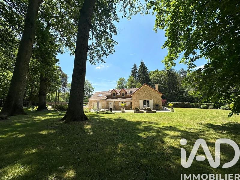 Maison - 140 m² - 6 pièces