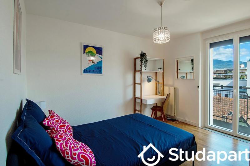 Chambre - 13 m² - 1 pièce