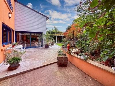 Maison - 139 m² - 5 pièces