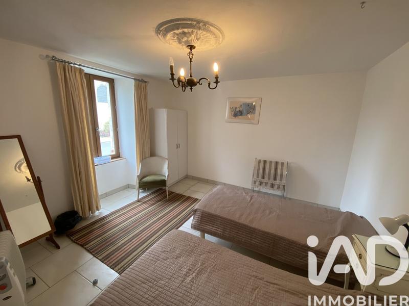 Maison - 296 m² - 12 pièces