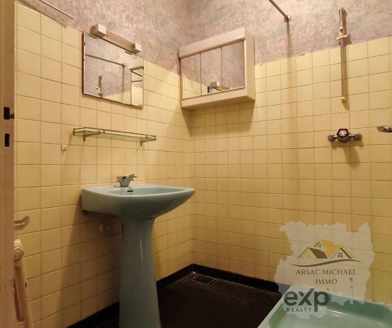 Maison traditionnelle - 125 m² - 6 pièces