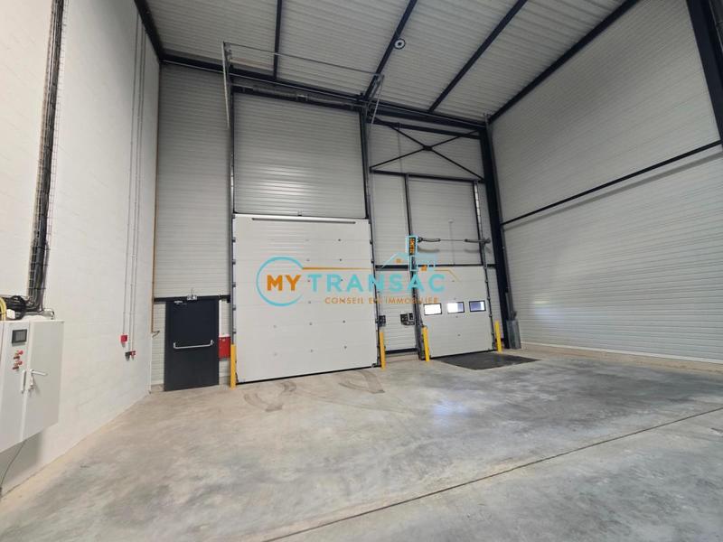 Local d'activités - 1 675 m²