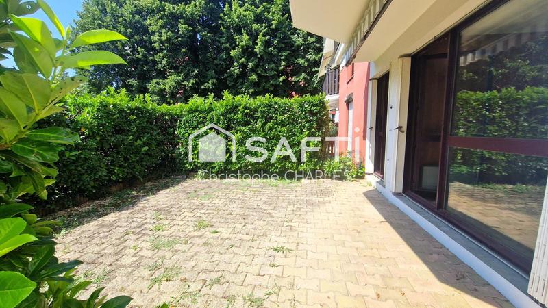 Appartement - 93 m² - 5 pièces