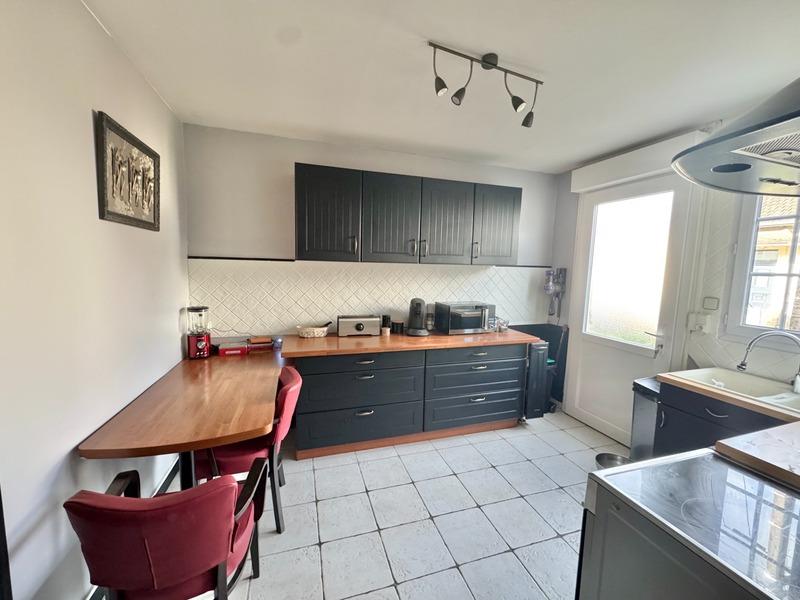 Maison - 170 m² - 7 pièces