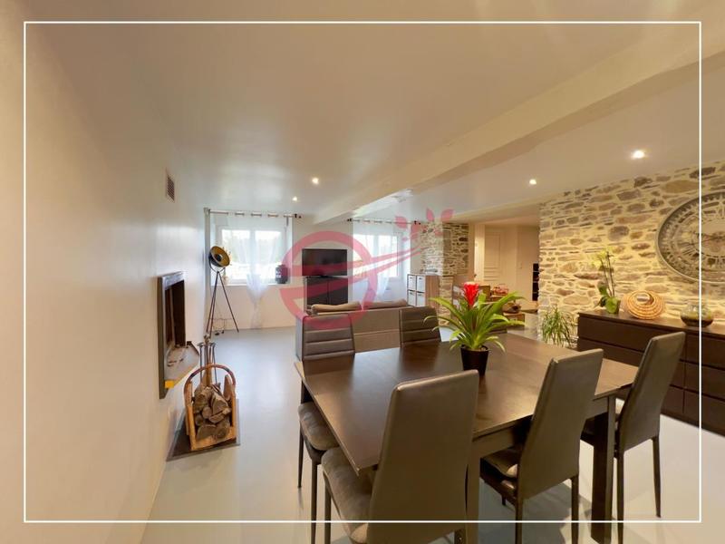 Maison - 158 m² - 7 pièces