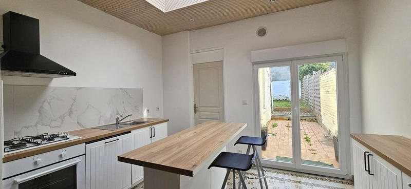Maison - 85 m² - 5 pièces