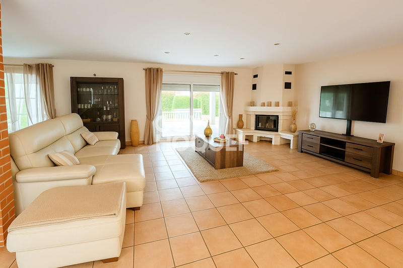 Maison - 193 m² - 6 pièces