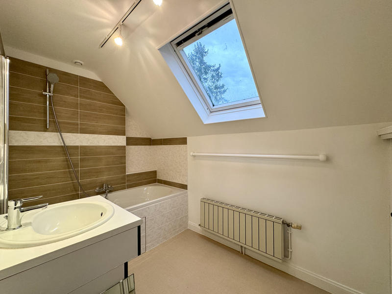 Maison de village - 215 m² - 8 pièces