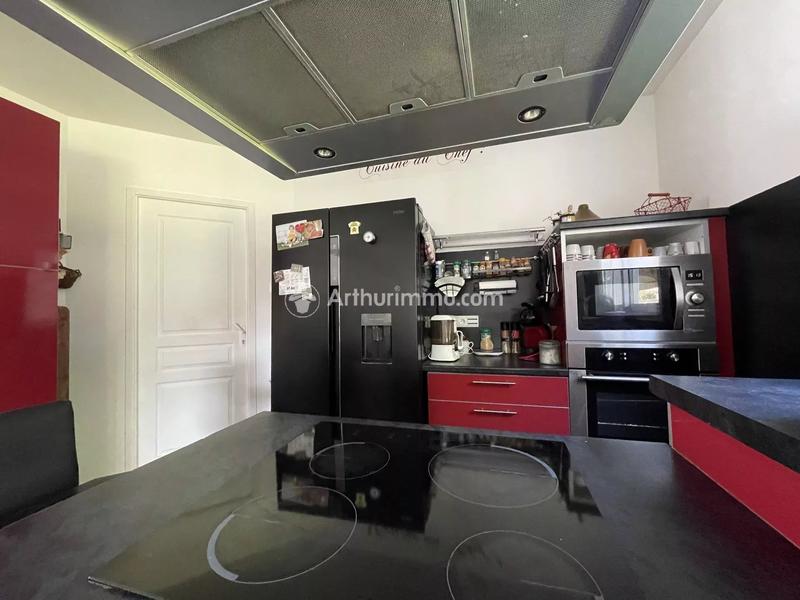 Maison - 149 m² - 9 pièces