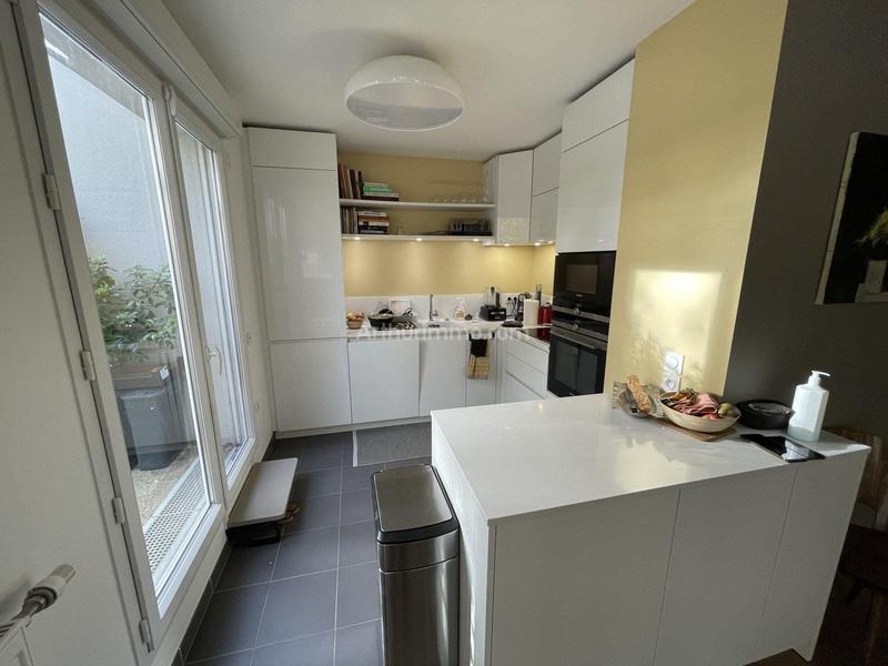 Appartement - 95 m² - 5 pièces