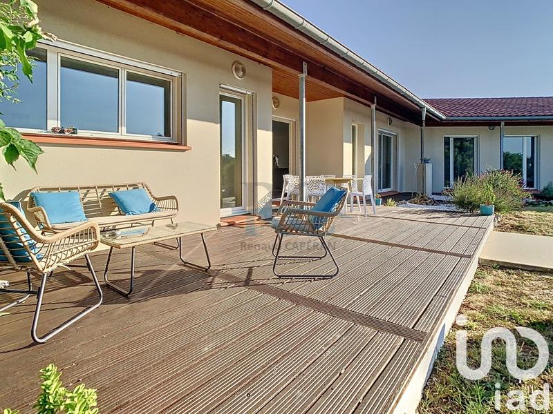 Maison - 203 m² - 5 pièces