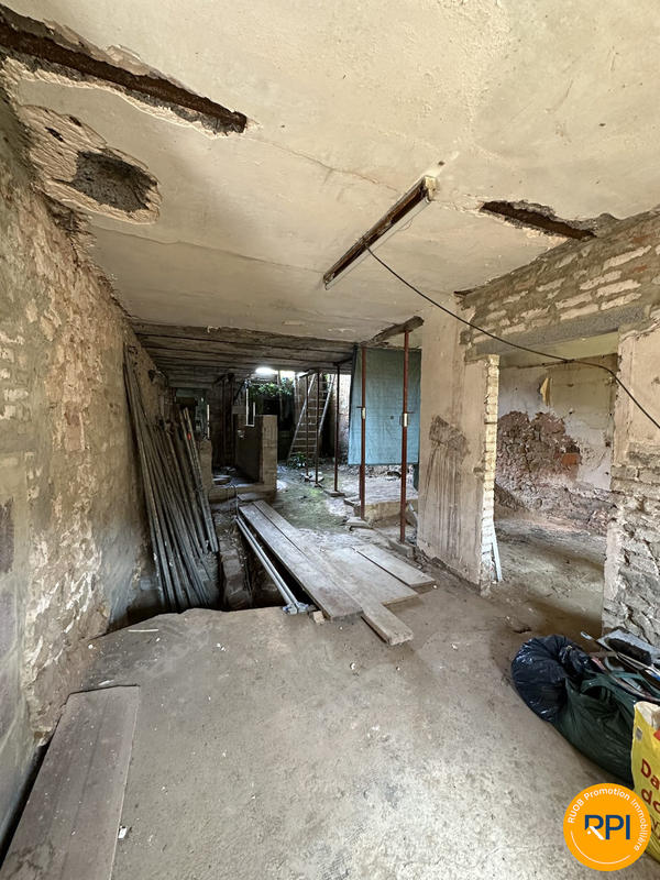 Maison - 210 m² - 7 pièces