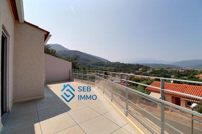 Maison - 167 m² - 6 pièces