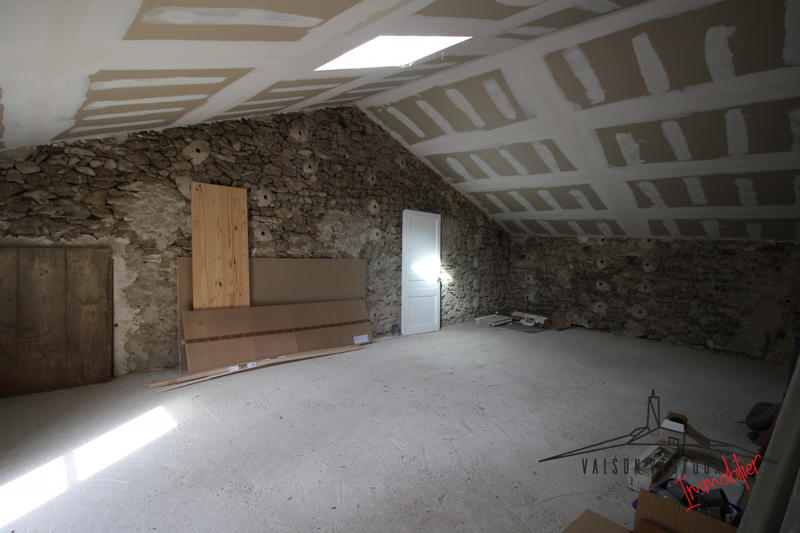 Mas - 240 m² - 10 pièces