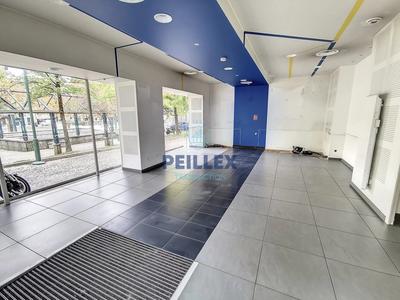 Local commercial - 88 m² - 4 pièces