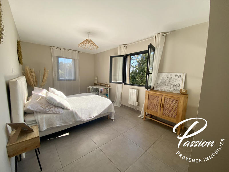 Maison contemporaine - 264 m² - 9 pièces