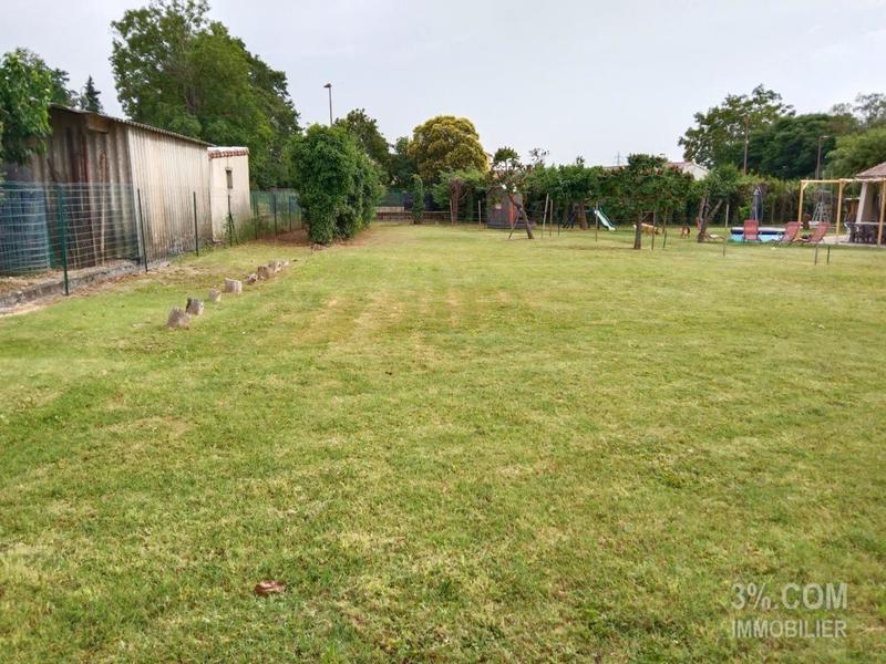 Terrain constructible - 694 m²