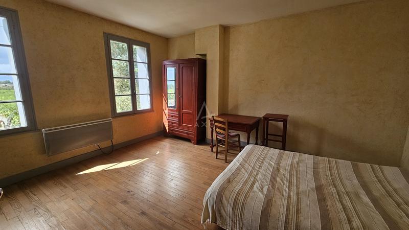 Maison - 213 m² - 6 pièces