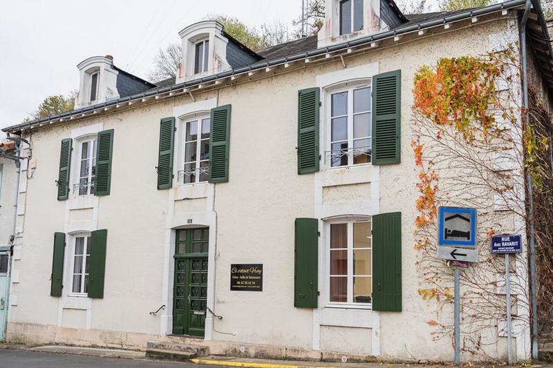 Propriété - 235 m² - 8 pièces