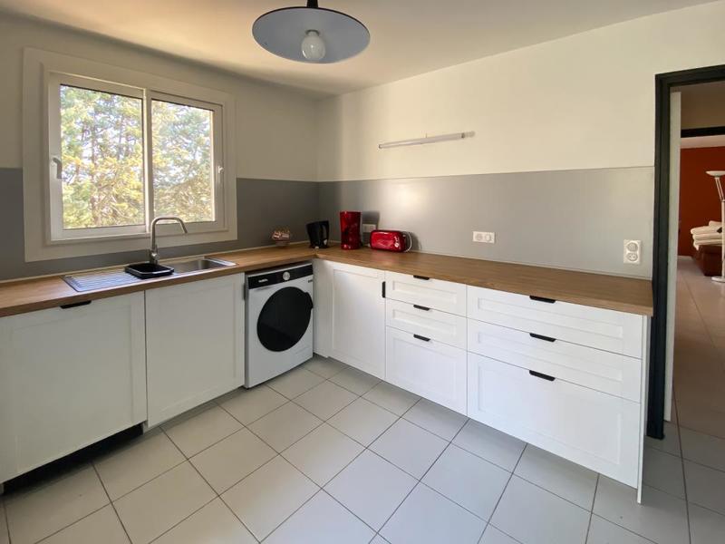 Maison - 198 m² - 9 pièces