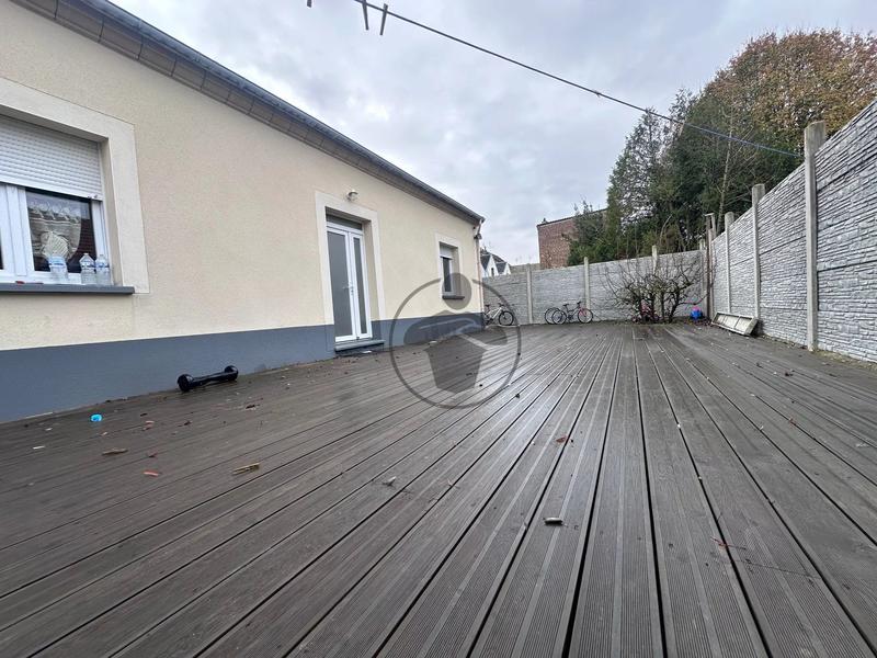 Maison - 167 m² - 7 pièces