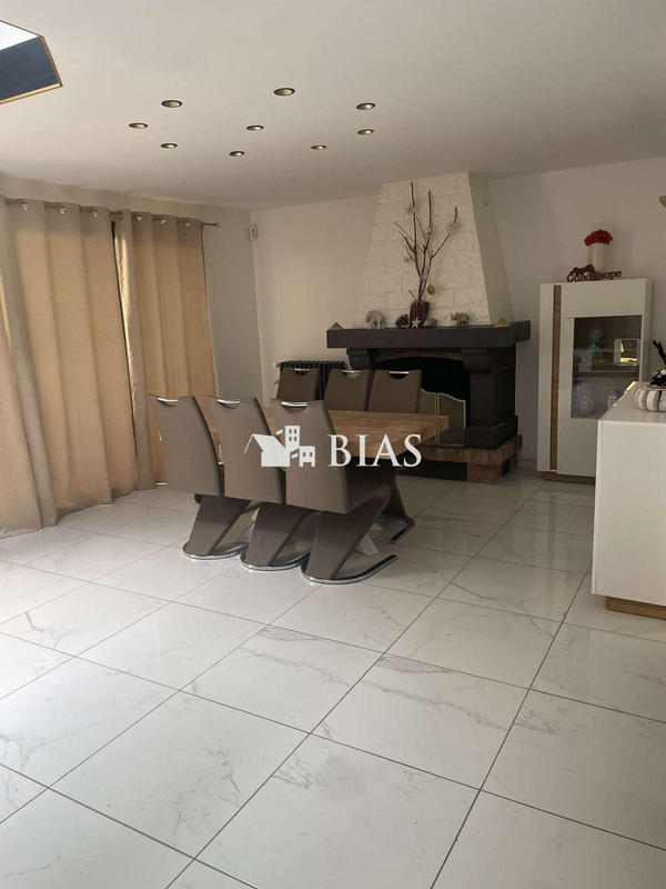 Maison - 115 m² - 5 pièces