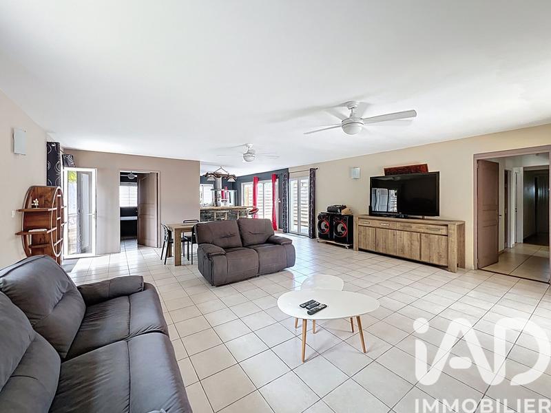 Maison - 200 m² - 7 pièces