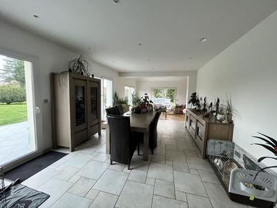 Villa - 210 m² - 6 pièces