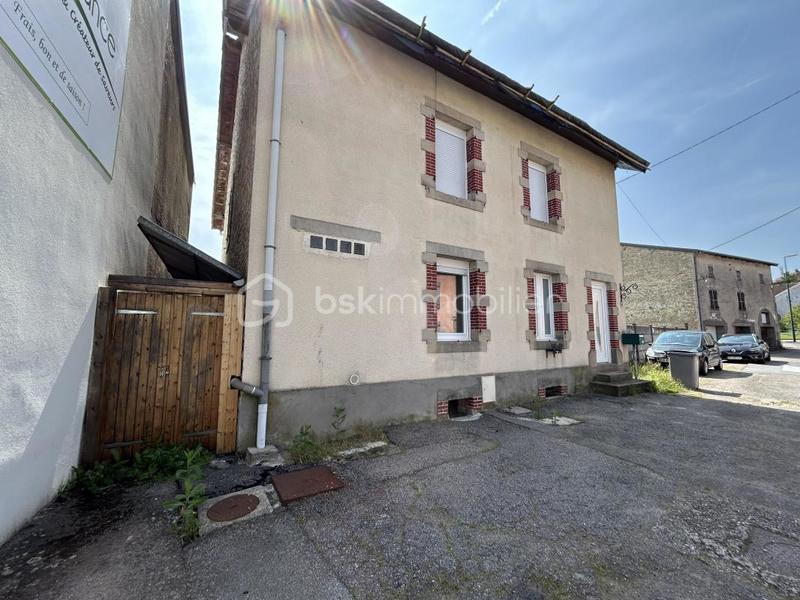 Maison - 90 m² - 1 pièce