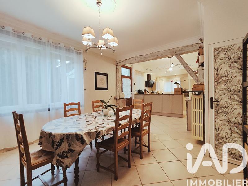 Maison - 378 m² - 10 pièces