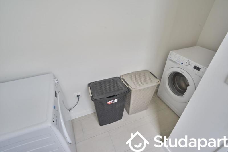 Chambre - 11 m² - 1 pièce