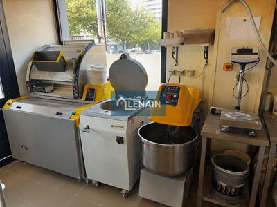 Fonds de commerce - Magasins - 172 m²