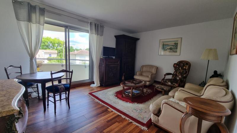 Appartement - 84 m² - 4 pièces