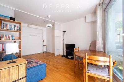 Studio - 30 m² - 1 pièce