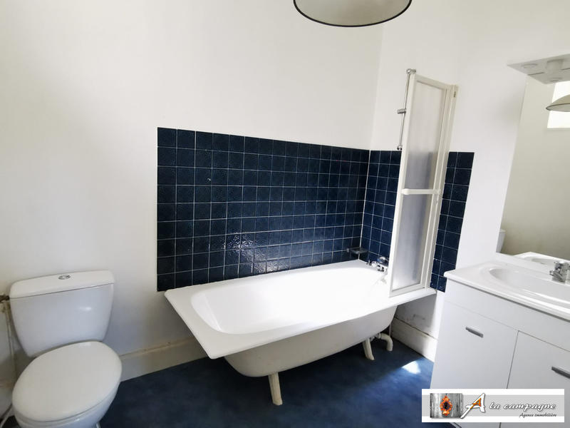 Maison traditionnelle - 283 m² - 17 pièces