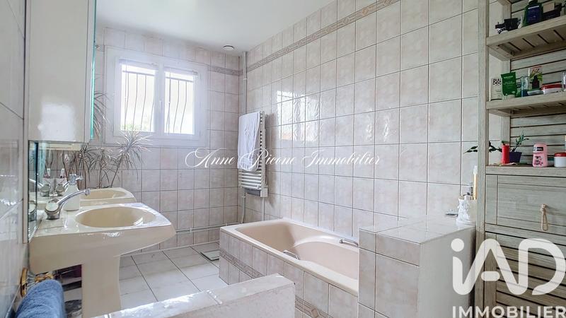 Maison - 158 m² - 5 pièces