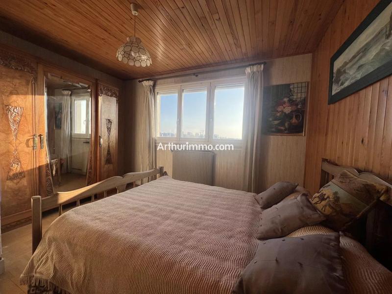 Maison - 94 m² - 5 pièces