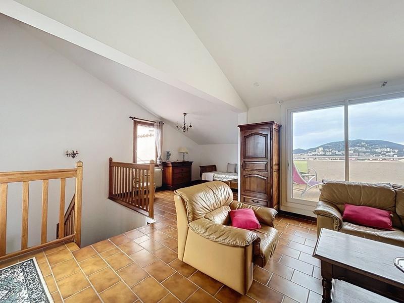 Appartement - 146 m² - 5 pièces