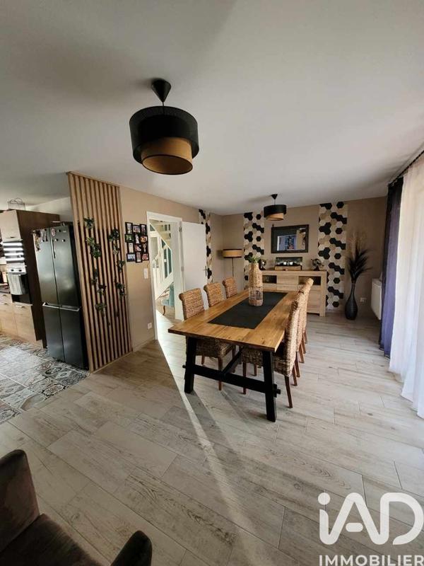 Maison - 140 m² - 6 pièces