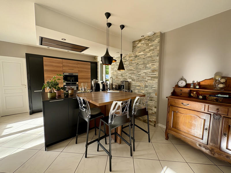 Maison - 140 m² - 4 pièces