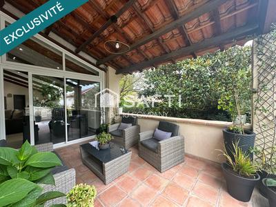 Appartement - 182 m² - 5 pièces