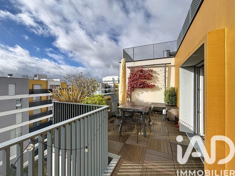 Appartement - 90 m² - 4 pièces